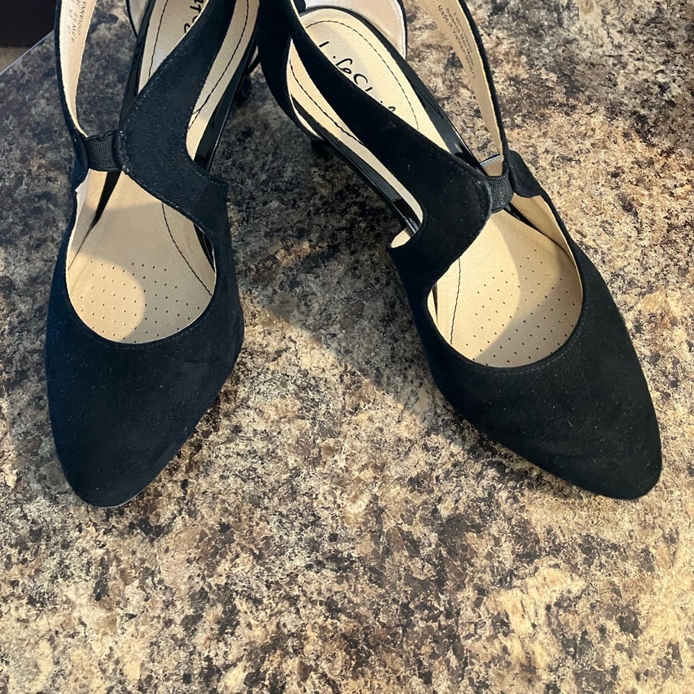 Life Stride Black Heels
